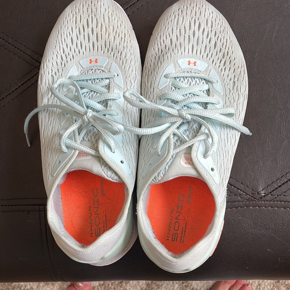 Size 10 good used under armor sneakers mint green with orange accent - Picture 4 of 5